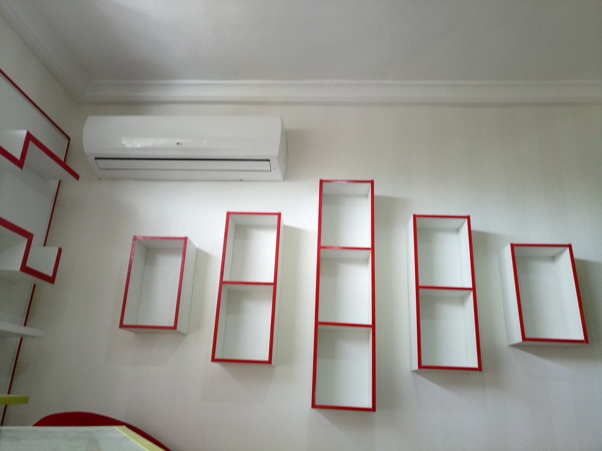 Creative Wall Display Shelf