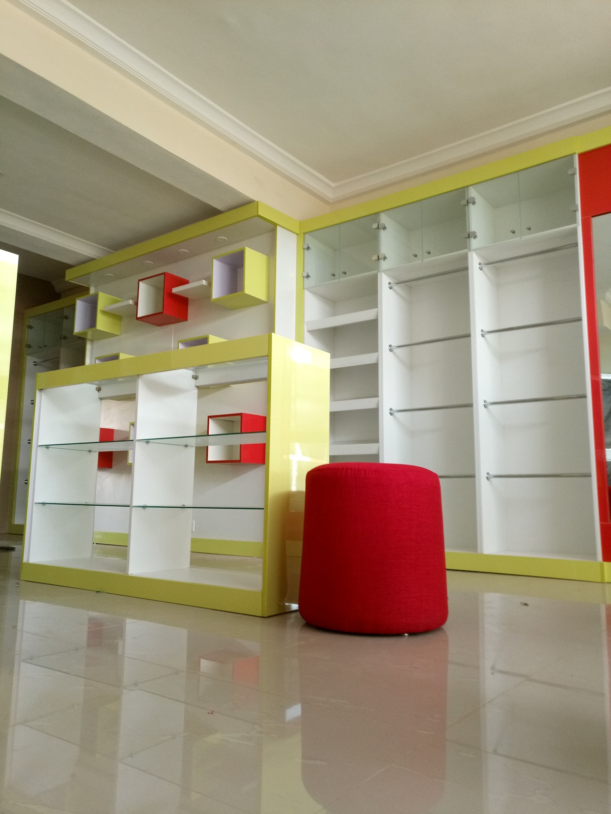 Trendy Display Shelves