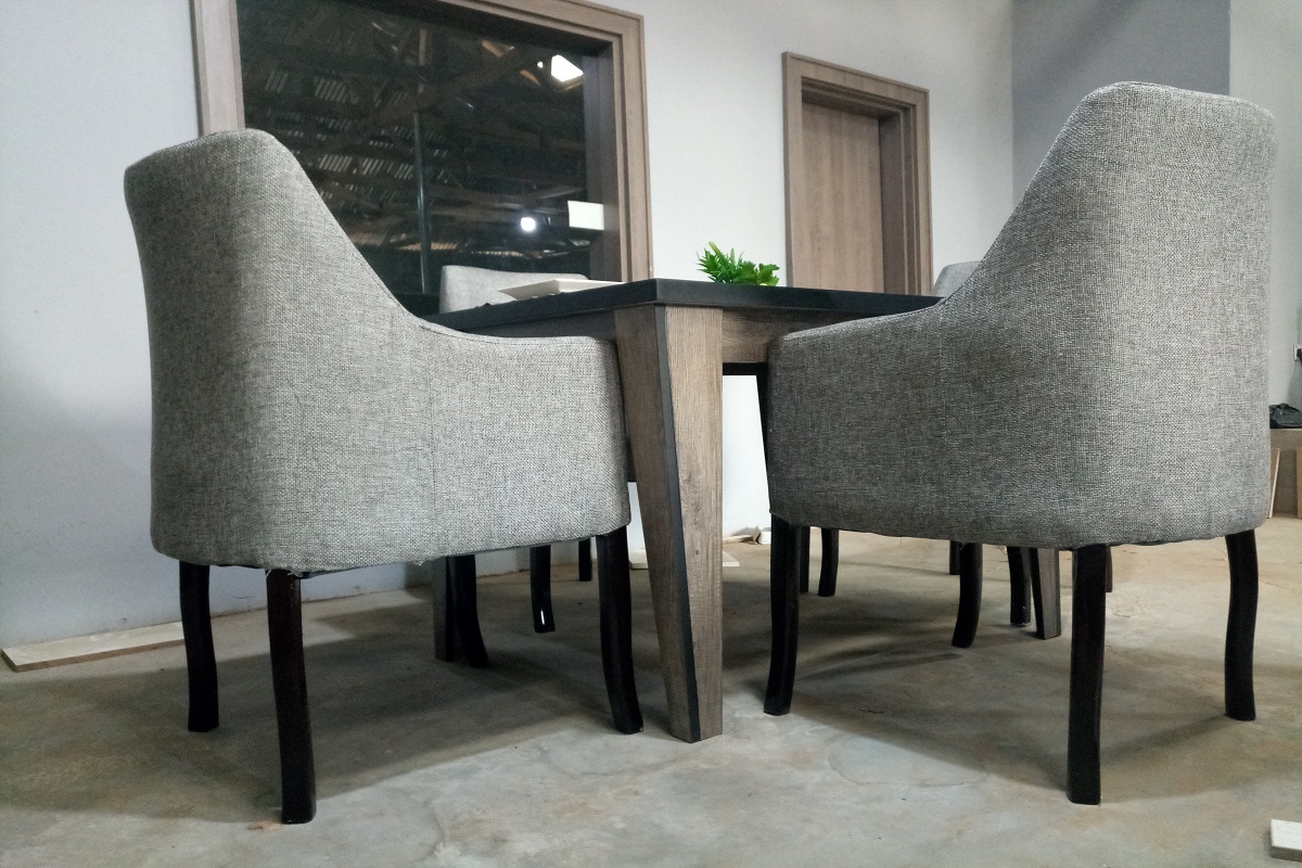 Executive Dinning Set