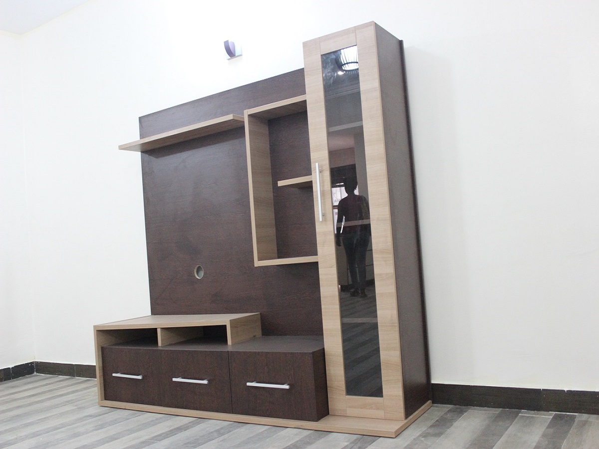 Free-Standing TV Pannel